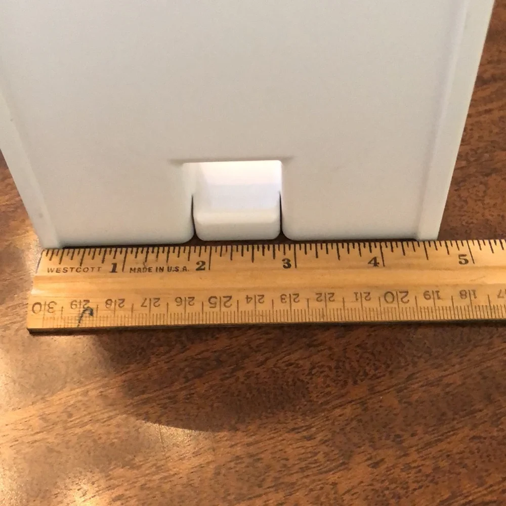 Sanus Outlet Wall Shelf for Sonos One speaker